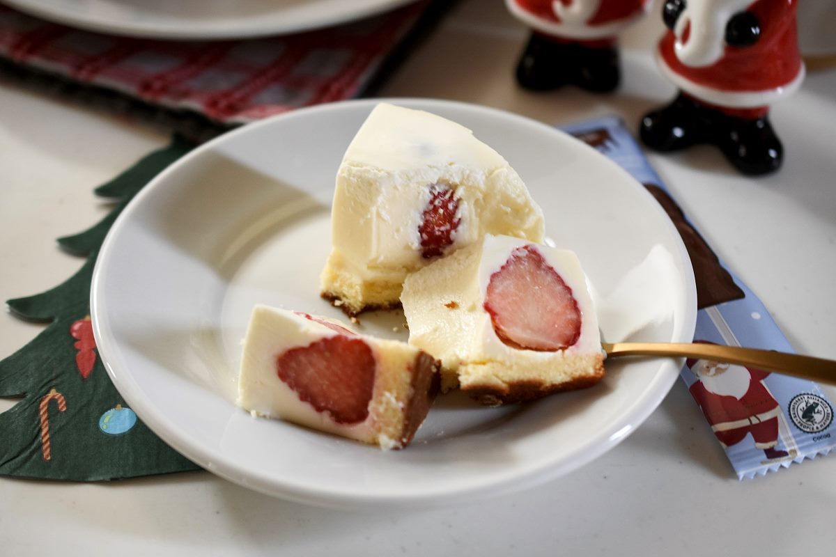 いちごのレアチーズケーキ