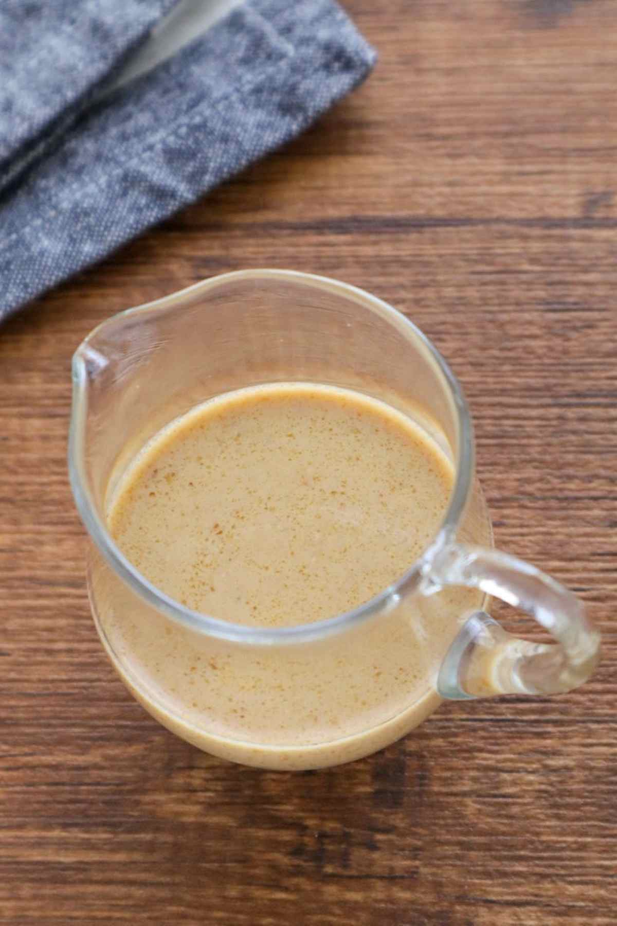 腸活におすすめ♪「甘酒ヨーグルトのごまドレッシング」の作り方