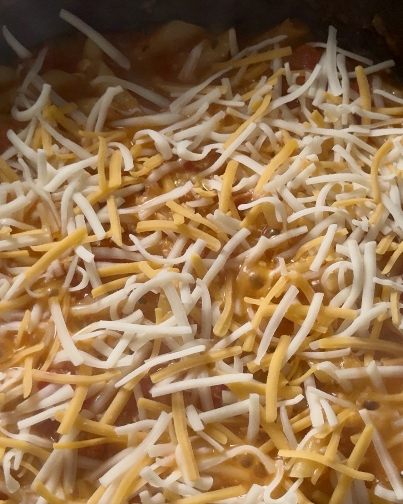 チーズを加える