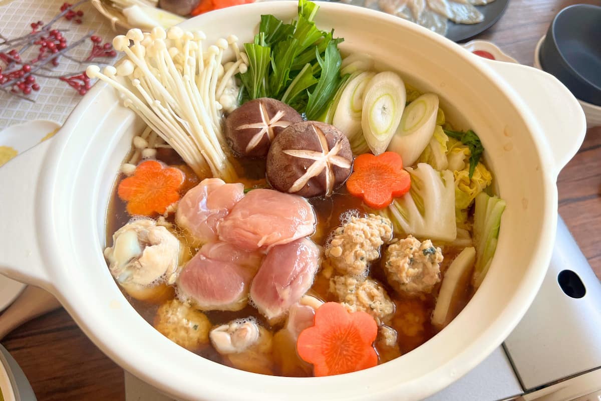 「鶏肉ってこんなに甘いの？」和歌山“みかんどり”の贅沢鍋が、常識を覆すおいしさ！