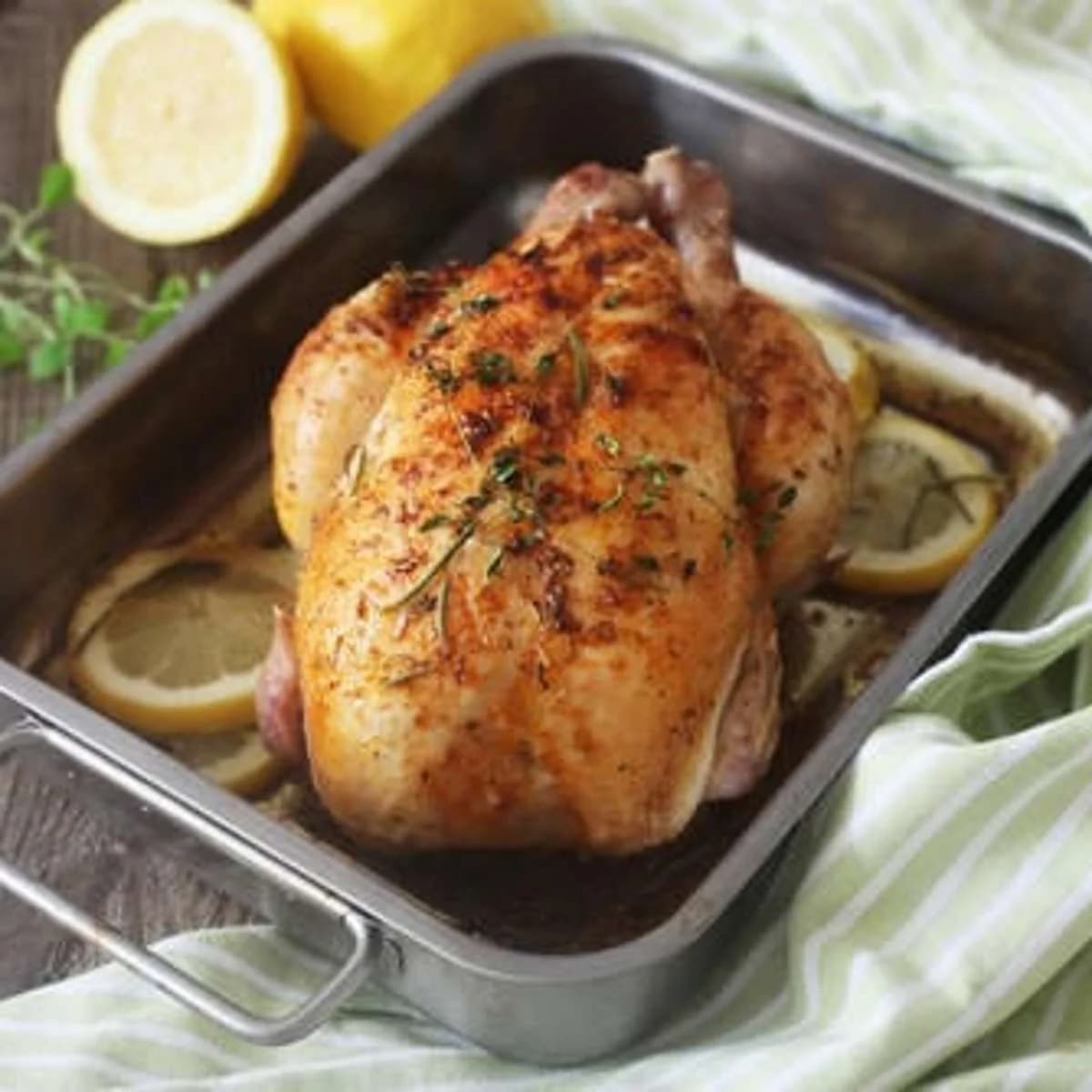 かな姐さんおすすめ】皮パリッ、身はふっくら♪紀の国みかんどりの丸鶏