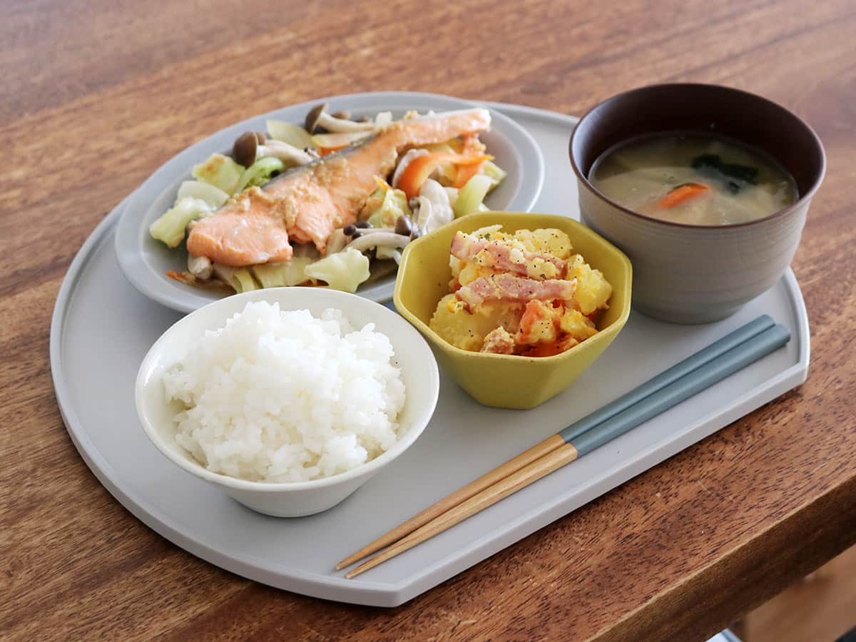 ポテサラは蒸すのが正解！？蒸し鍋で作る副菜＋主菜＋蒸しパンレシピをご紹介