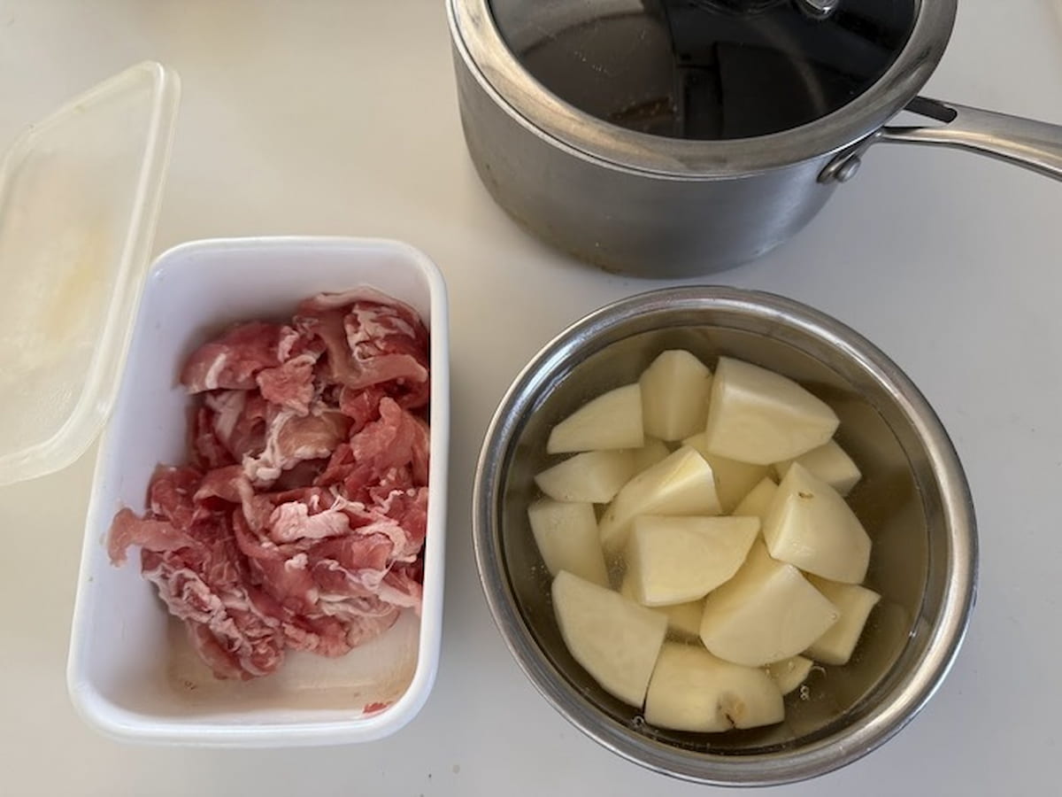 「豚とじゃがいもの塩煮」レシピ