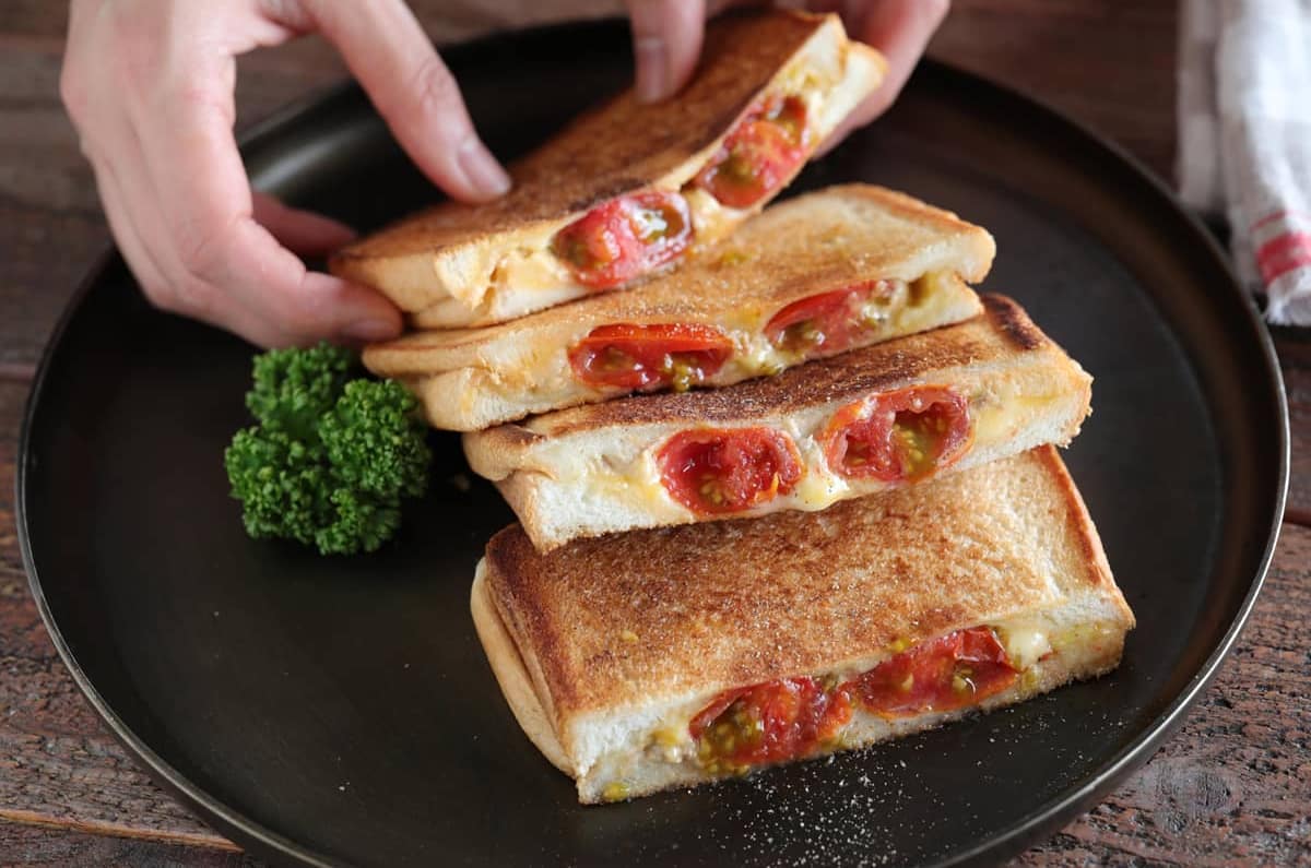 トースターがなくてもOK！とろ～り濃厚「チーズ入りホットサンド」