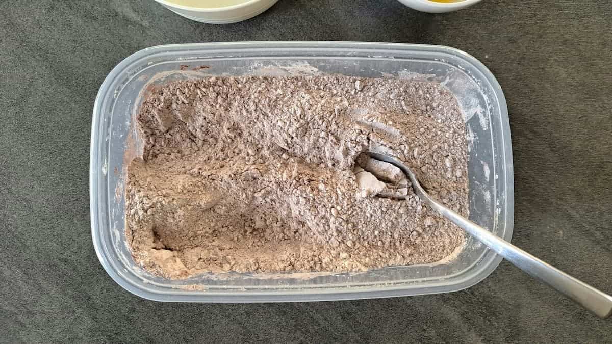 チョコちぎり混ぜる