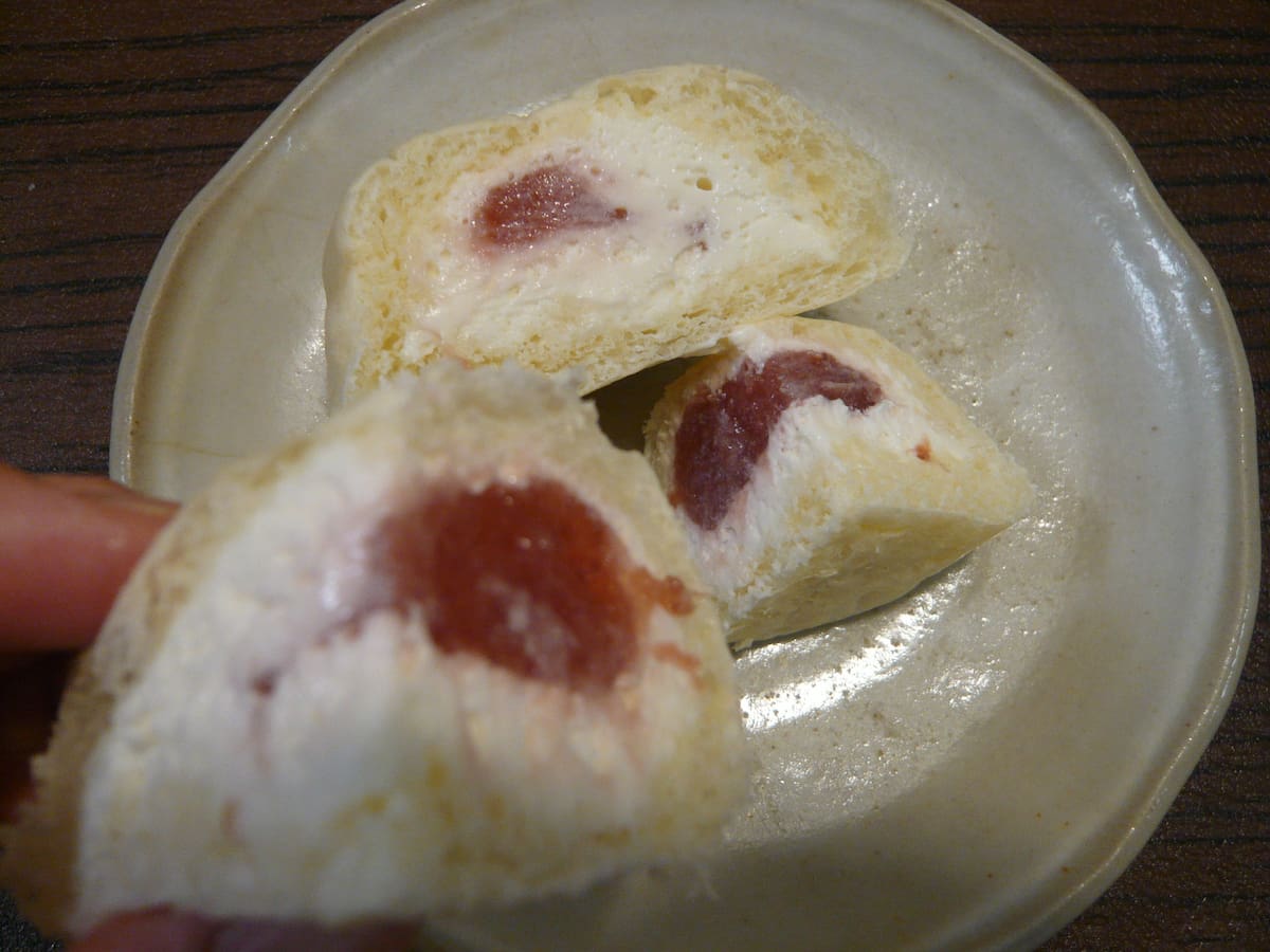 白いくりーむパン5