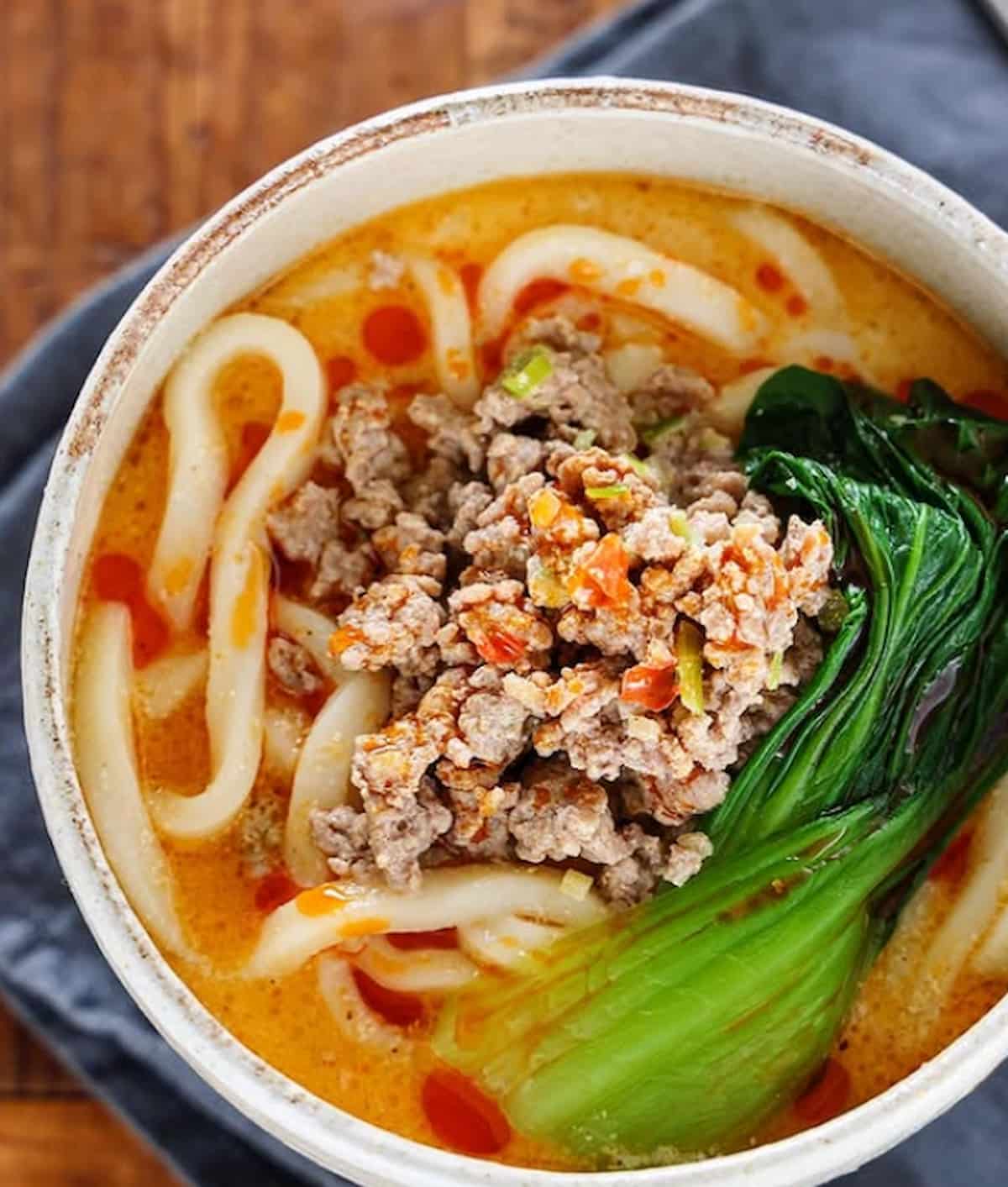 飲み干すおいしさ♪ピリ辛クリーミーな「豆乳担々風」レシピ