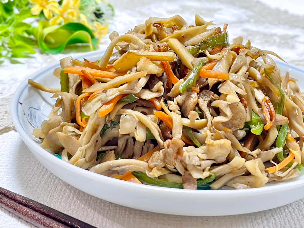 舞茸と豚肉のバターしょうゆ炒め