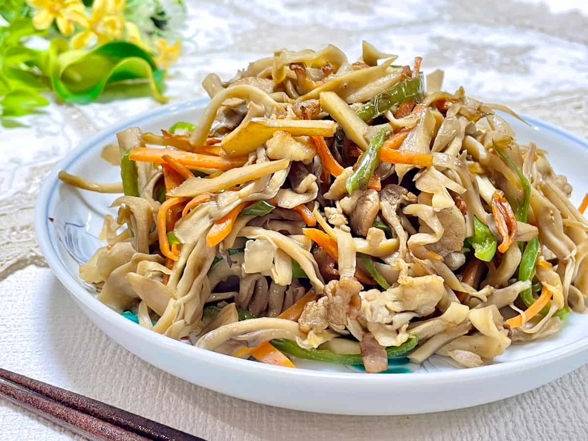 舞茸と豚肉のバターしょうゆ炒め