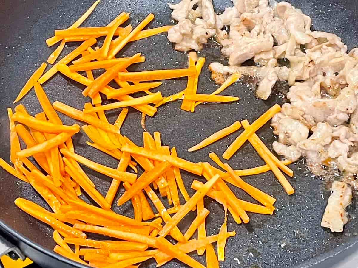 舞茸と豚肉のバターしょうゆ炒め