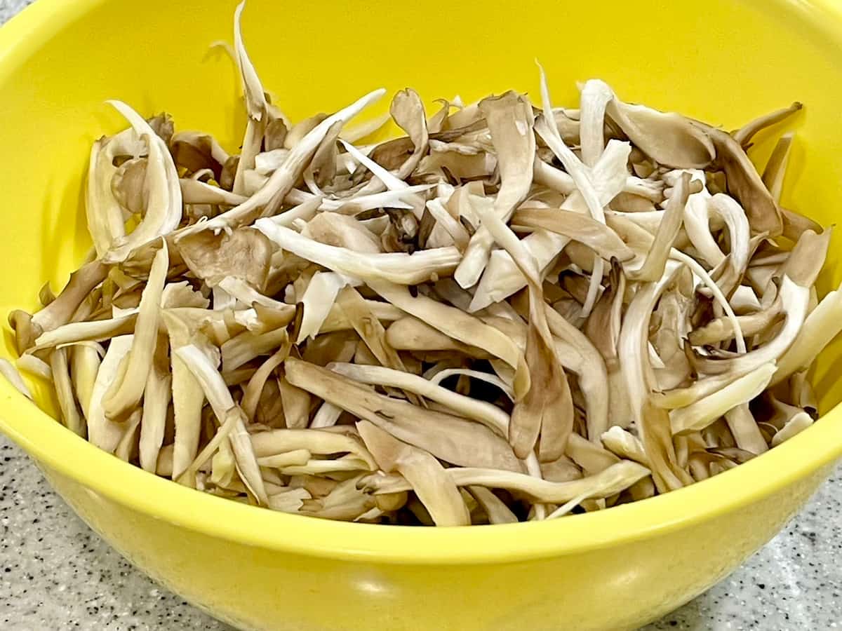 舞茸と豚肉のバターしょうゆ炒め