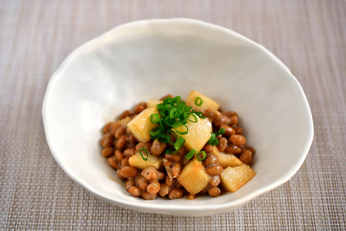 長芋のしょうゆ漬けを使ったねばねば和え