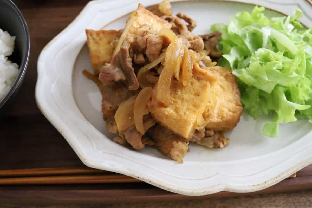 武田真由美さん 厚揚げと豚こまのカレー炒め