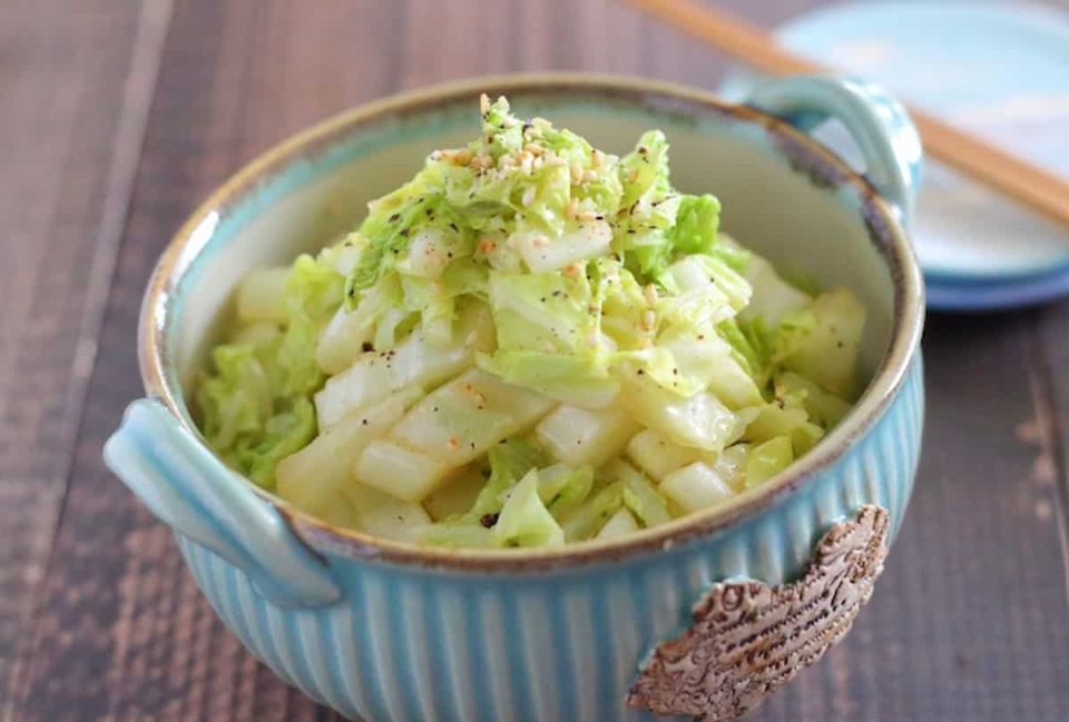 あと一品に悩んだらコレ♪小春さんの「やみつき白菜」レシピ