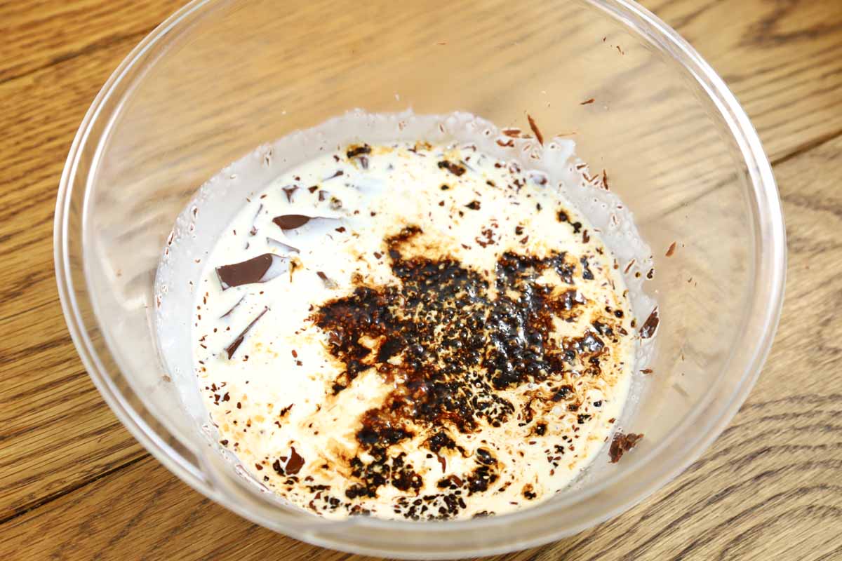 「ティラミス生チョコタルト」