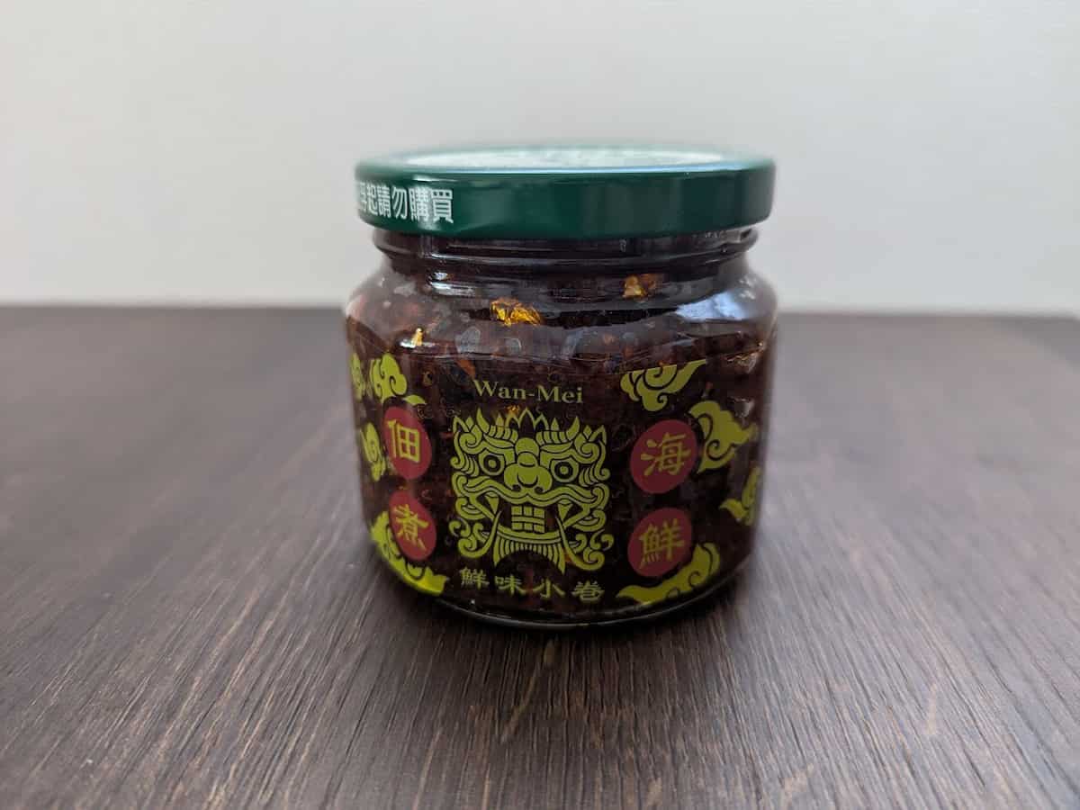 “ほたるいか”まるごと入り！？カルディ台湾風ご飯のお供「鮮味小巻」がすごい