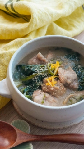 温め直してもしっとり！「ちぢみほうれん草と鶏のおろし煮」レシピ