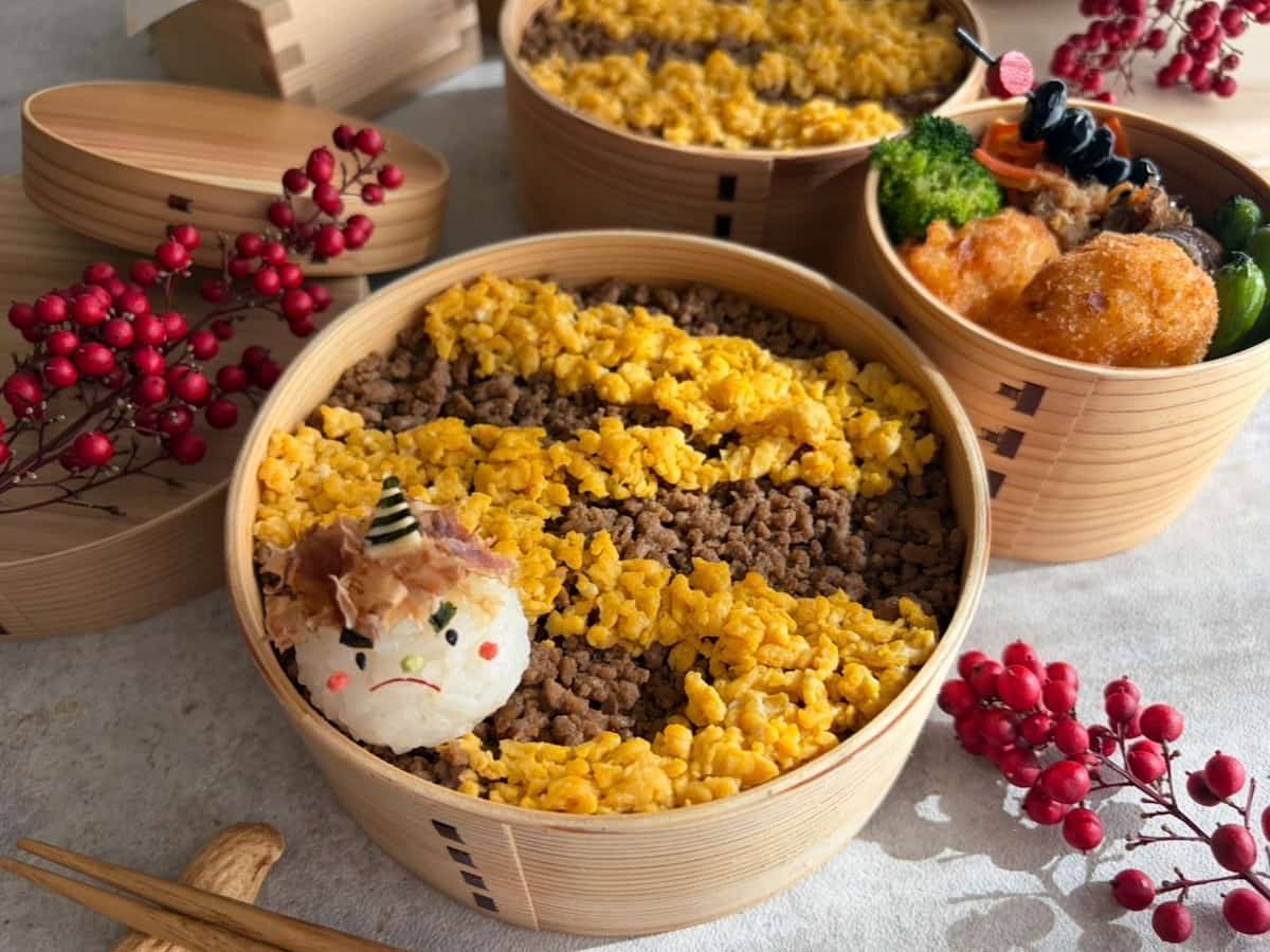 いつものそぼろ弁当が大変身！節分にぴったりな「鬼柄そぼろ弁当」