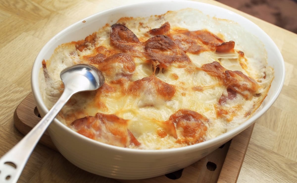 家族もよろこぶ！ほくほくおいしい「じゃがいもグラタン」