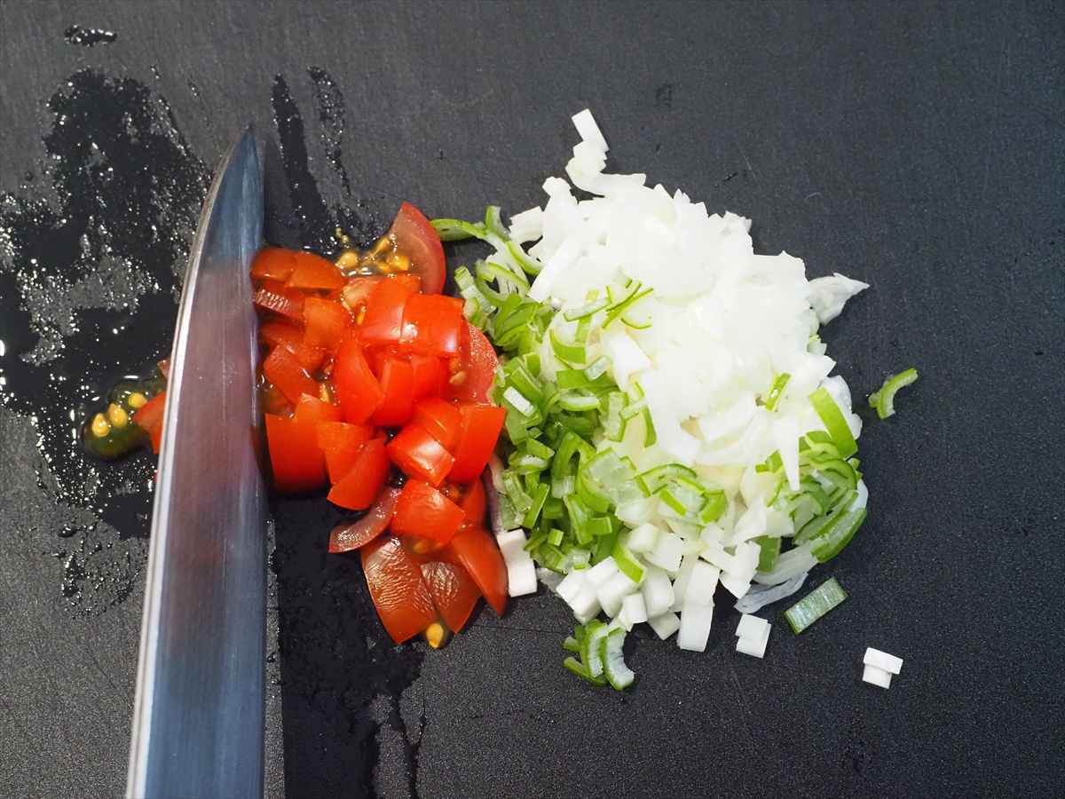 鶏むね肉で揚げない油淋鶏|フライパン一つで簡単&美味しい