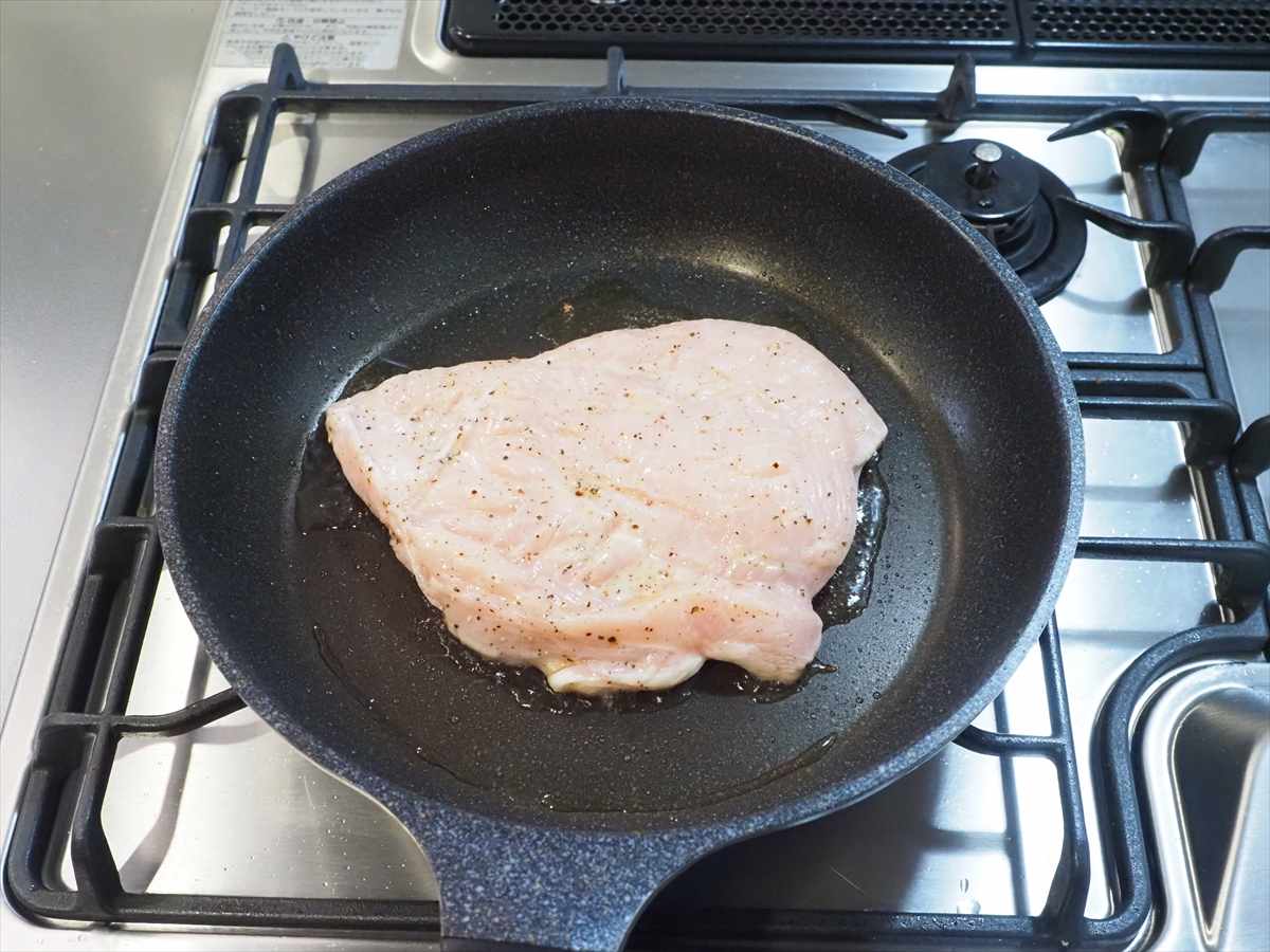 鶏むね肉で揚げない油淋鶏|フライパン一つで簡単&美味しい