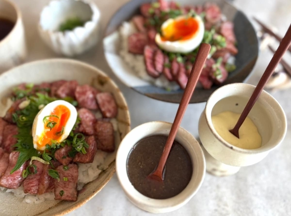 ハンバーグやステーキに！肉料理が劇的においしくなる「手作りソース2種」