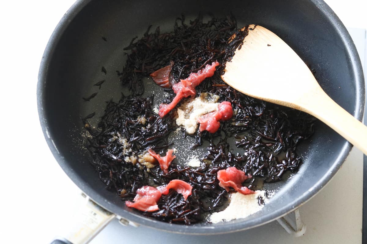 梅ひじきふりかけ