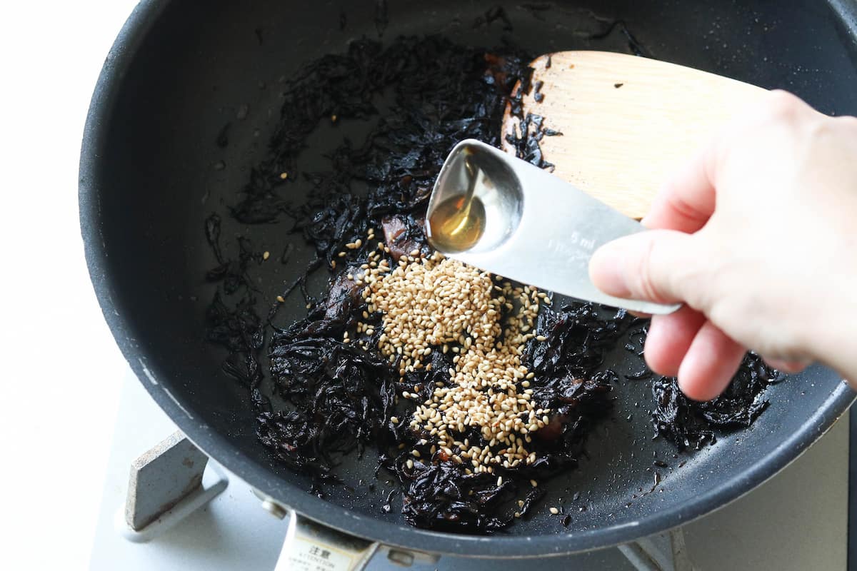 梅ひじきふりかけ