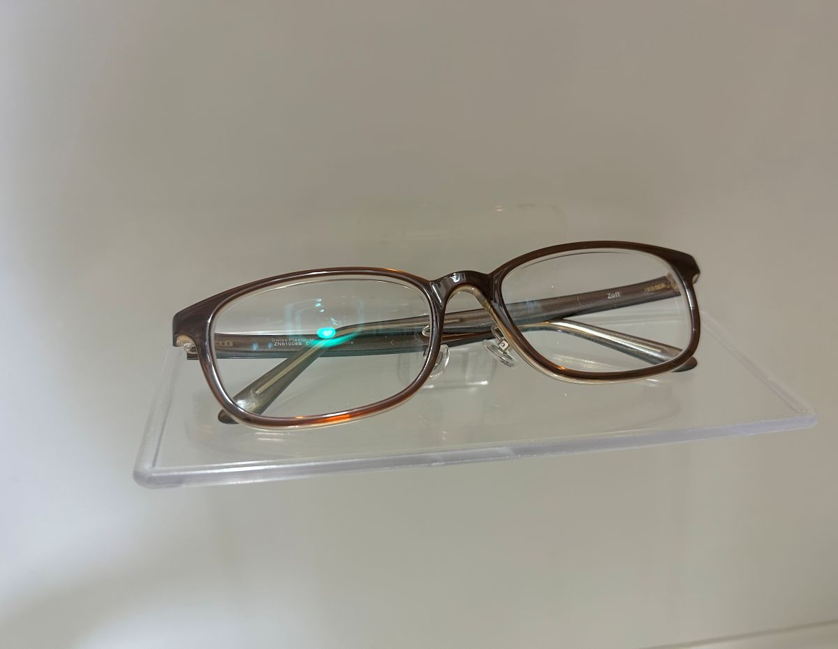 洗面台まわりで大活躍！ちょい置きに便利なセリア「小物置きトレイ」