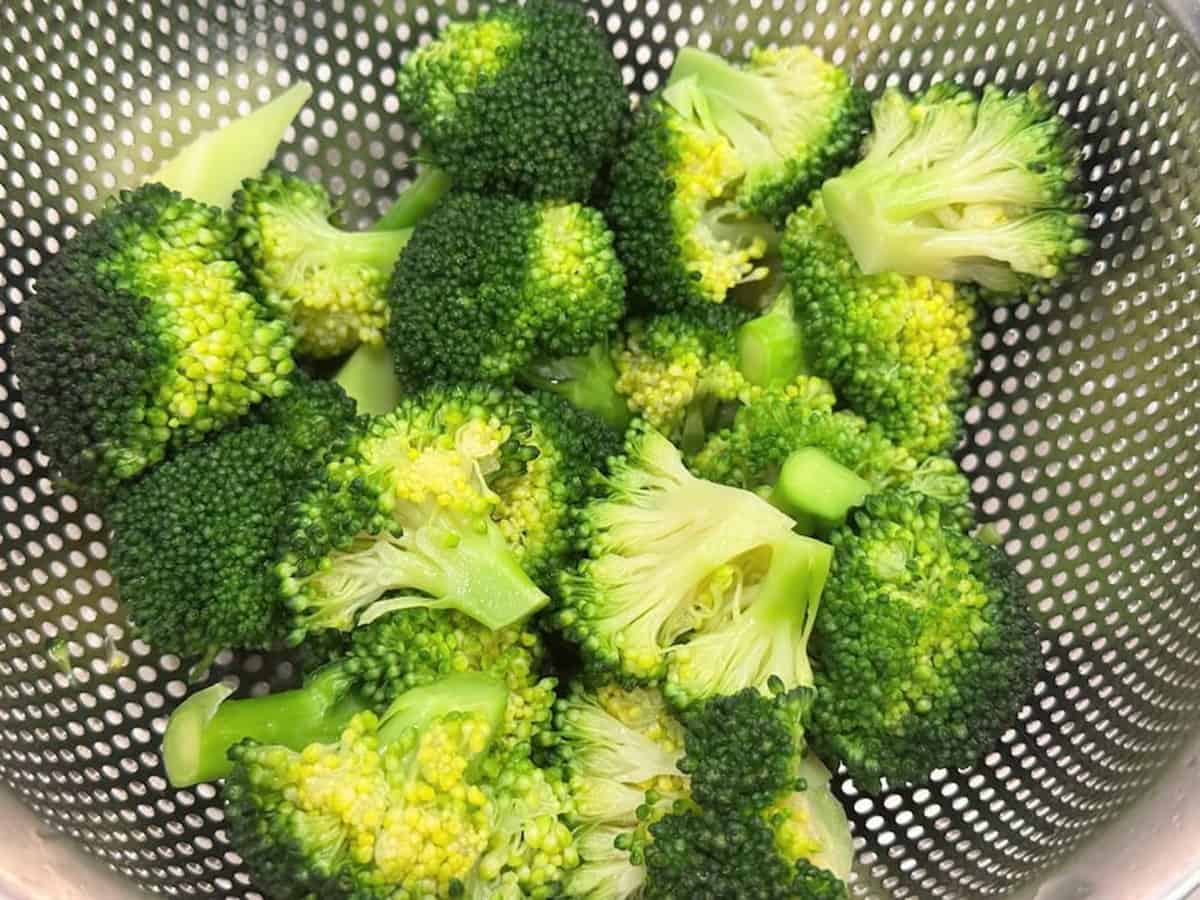 冷水にとり、水気をしっかり切る 青髪のテツ