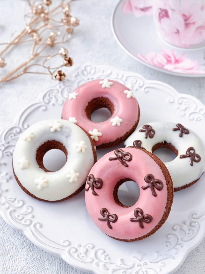 焼くまで5分♪混ぜて焼くだけ「米粉のココア焼きドーナツ」の作り方