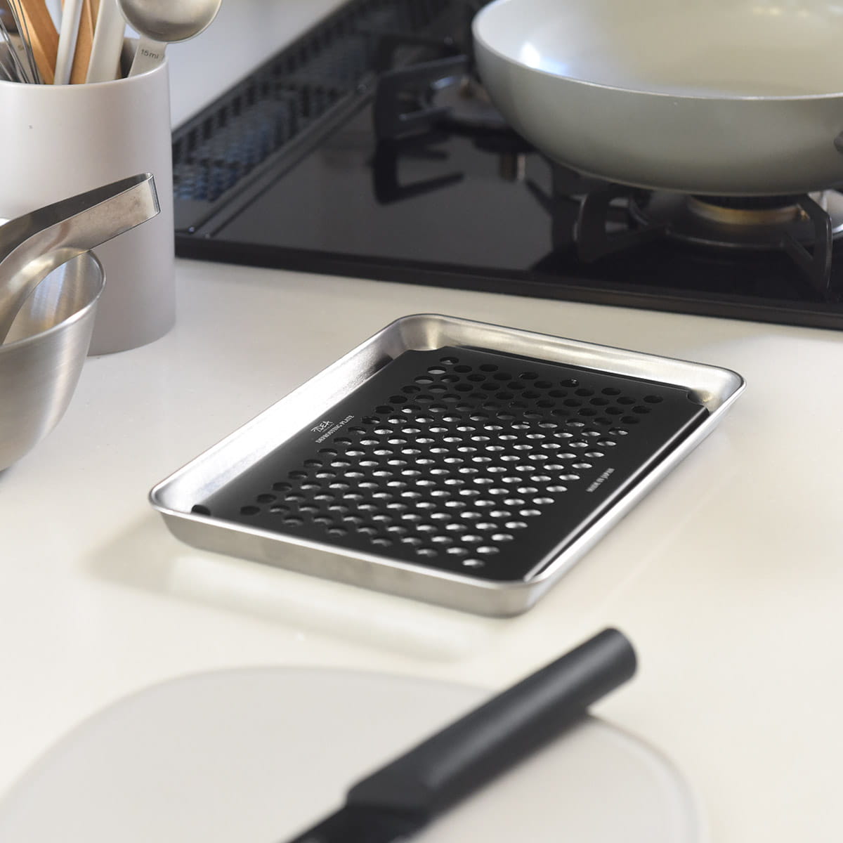 解凍時のドリップが落ちる 穴あき バット付き 解凍プレート