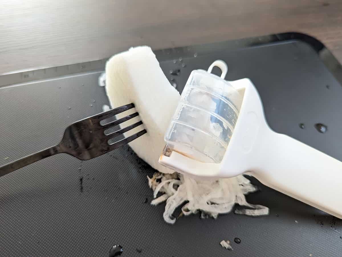 キャンドゥ 野菜が散らない千切りピーラー