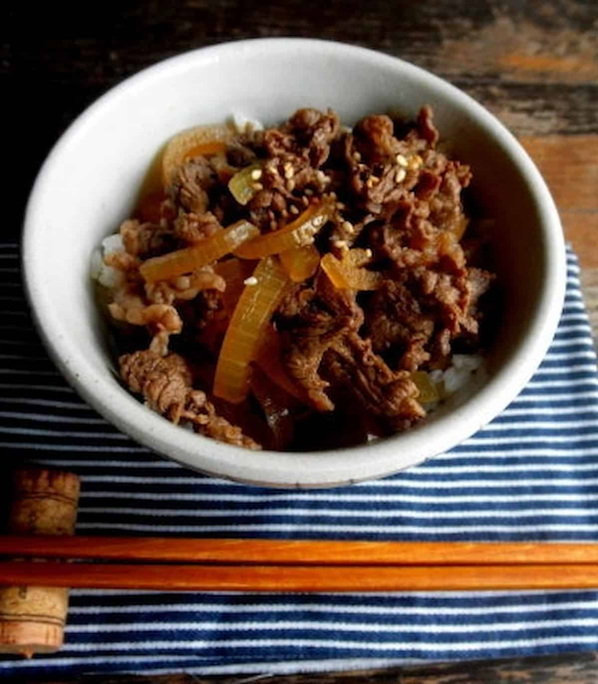 山本ゆりさん あの味。牛丼
