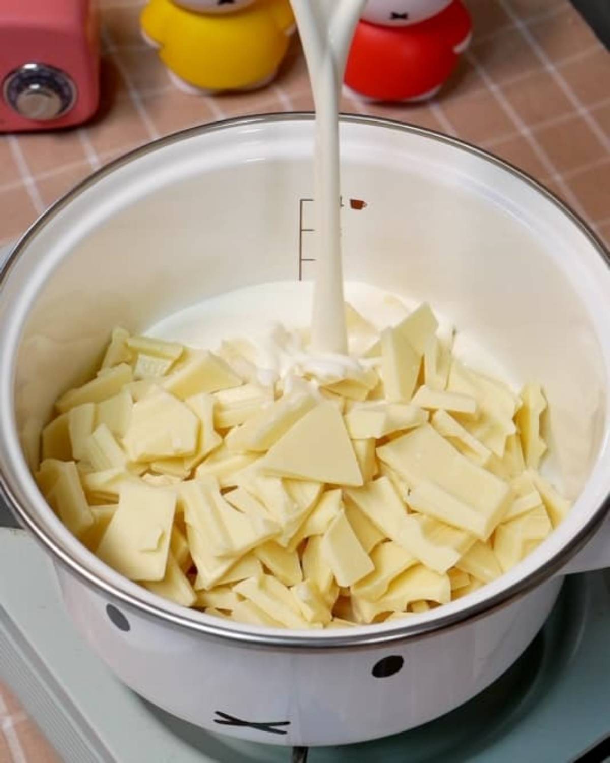 「いちごと抹茶チョコレートのスクエアケーキ」レシピ