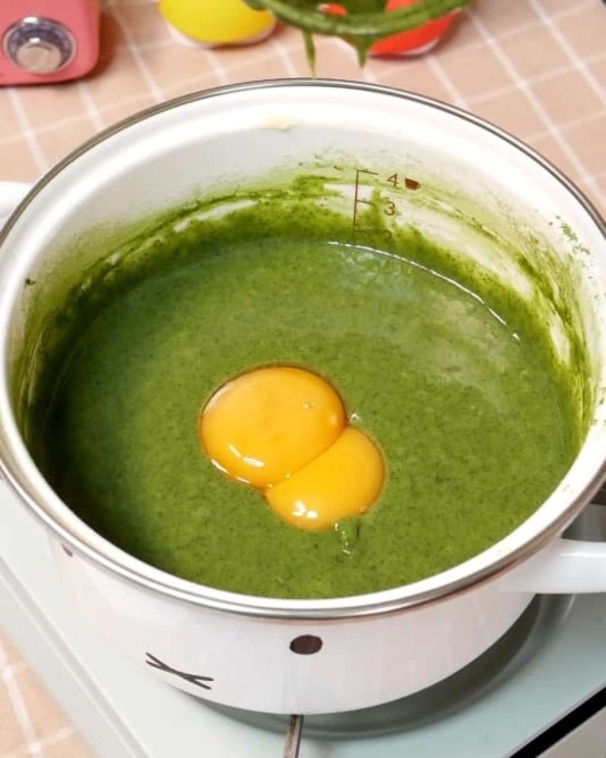 「いちごと抹茶チョコレートのスクエアケーキ」レシピ