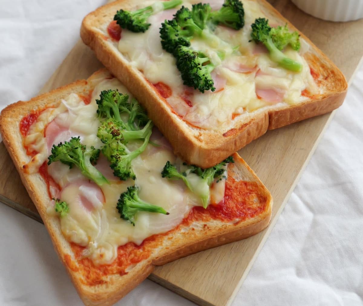 何をのせる？朝から胸が弾む「ピザトースト」のバリエーション5選