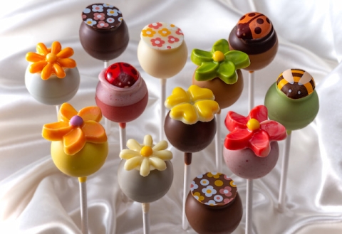 個包装がうれしい！1個あたり400円以下で配れるお菓子5選【異動・転勤・退職のご挨拶に】