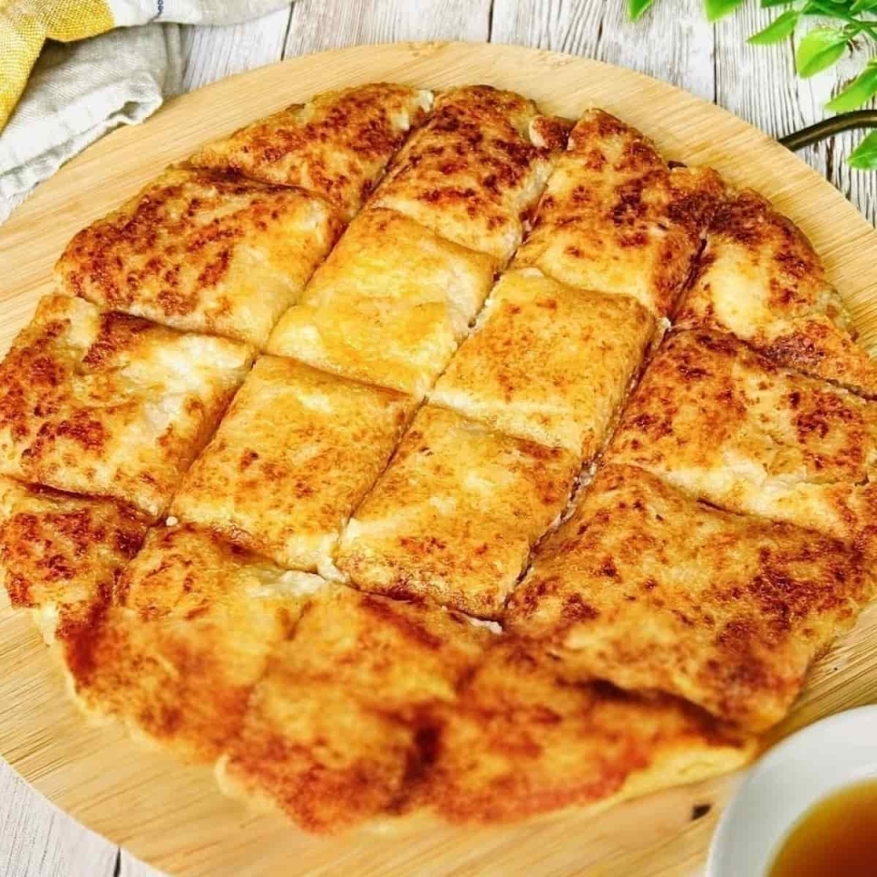 もっちりシャキシャキ食感にやみつき！「れんこん餅」レシピ3選