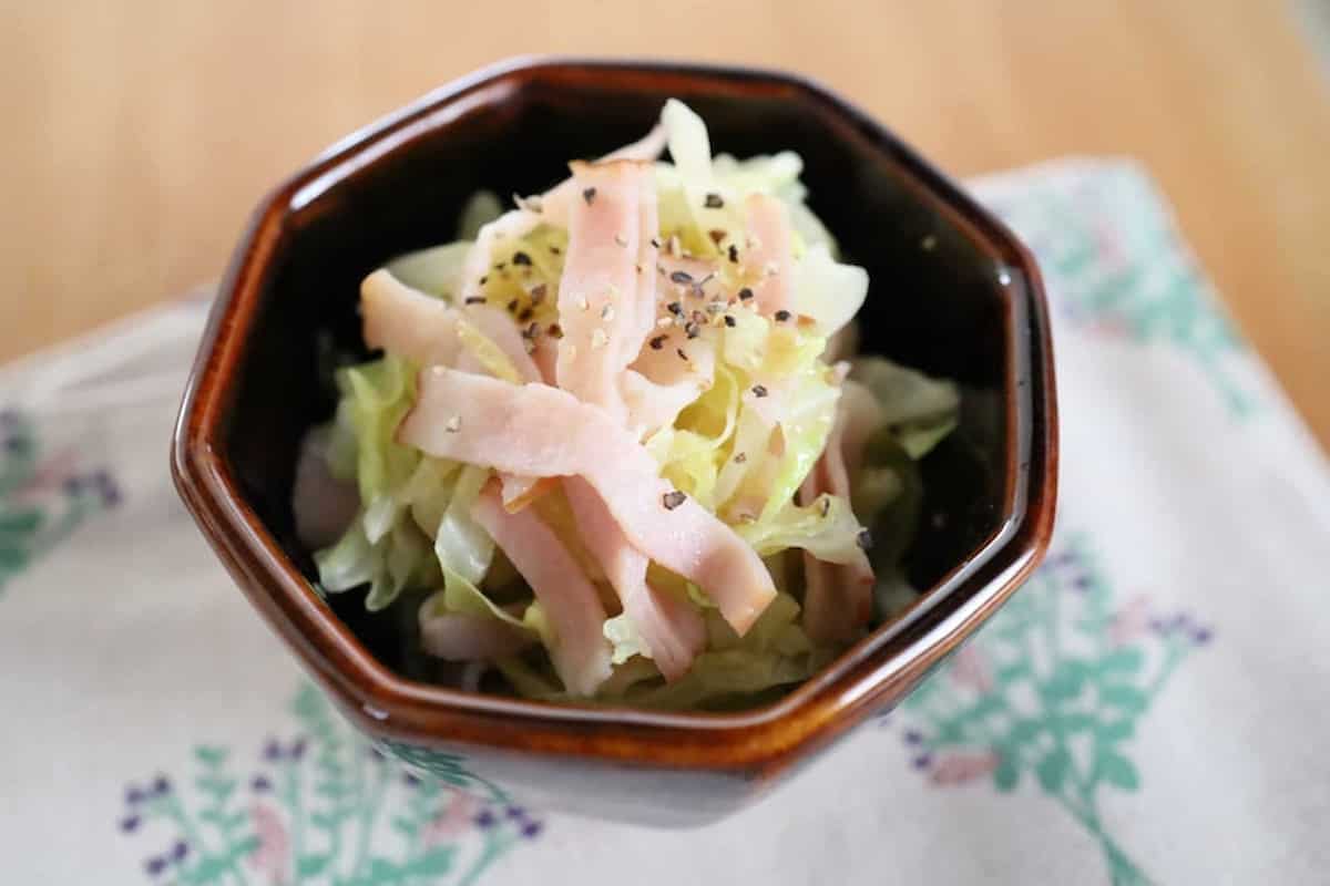 武田真由美さん キャベツとベーコンのレンチン煮