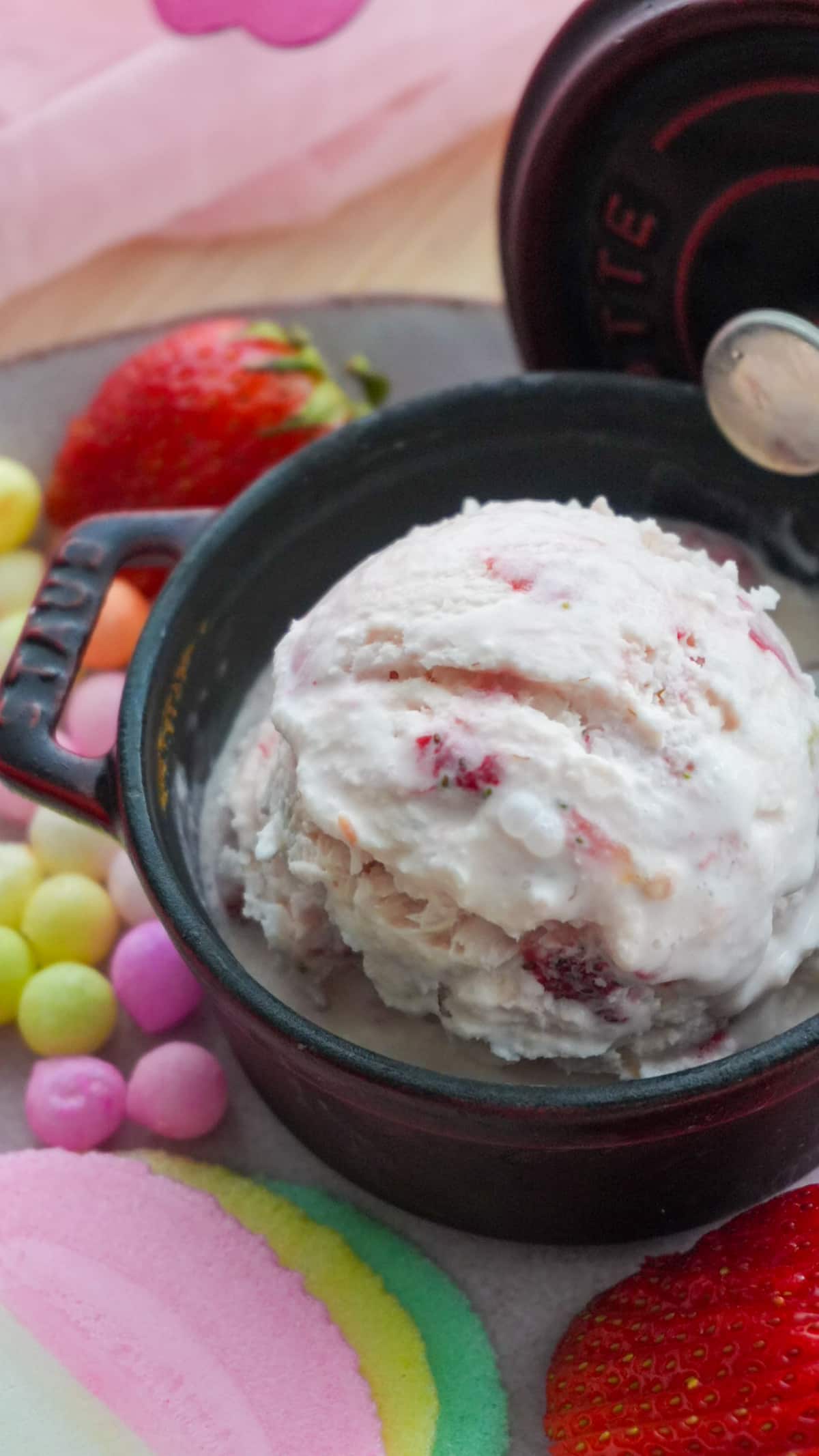 濃厚いちごアイス