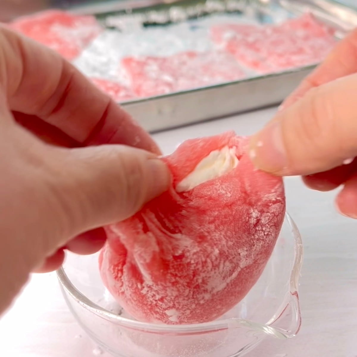 いちごクリーム大福