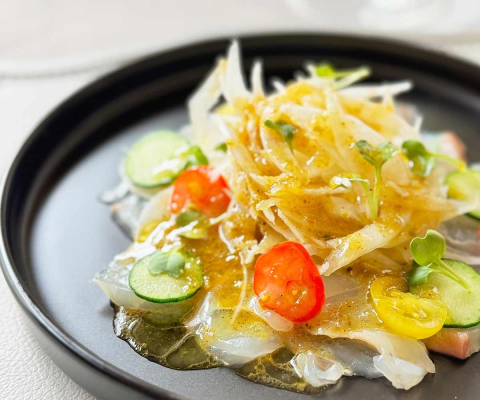 簡単だけどおいしい！旬を味わう「新玉ねぎと鯛の和風カルパッチョ」レシピ