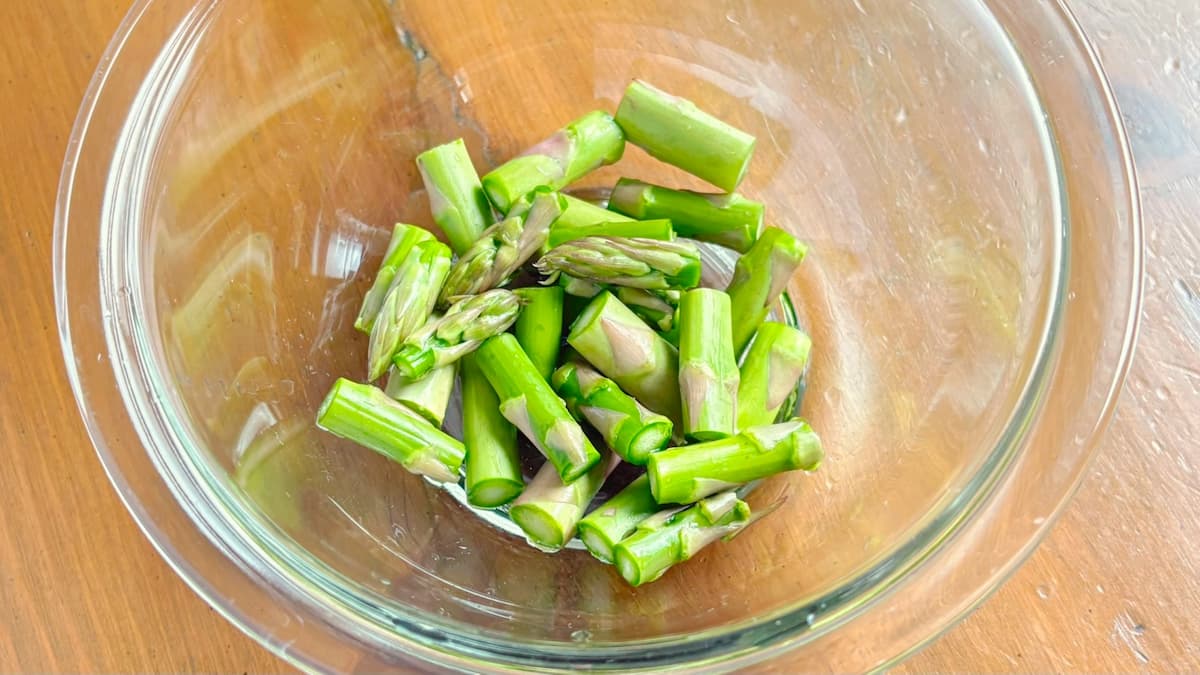 アスパラと卵のマヨあえ