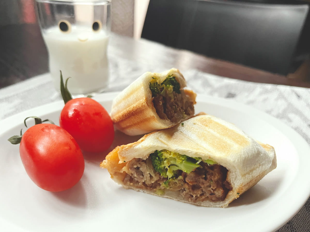 話題の『レンチンホットサンド』に何入れる?スタッフのお気に入りレシピ&使用レポ発表会