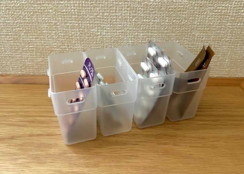 引き出しのごちゃごちゃを解消！セリア「こまごま整理カップ」