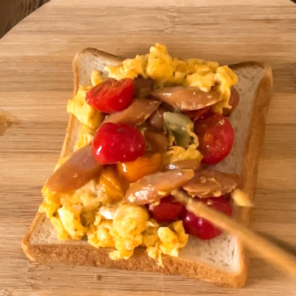 ふわとろ卵とチーズのごちそうトースト