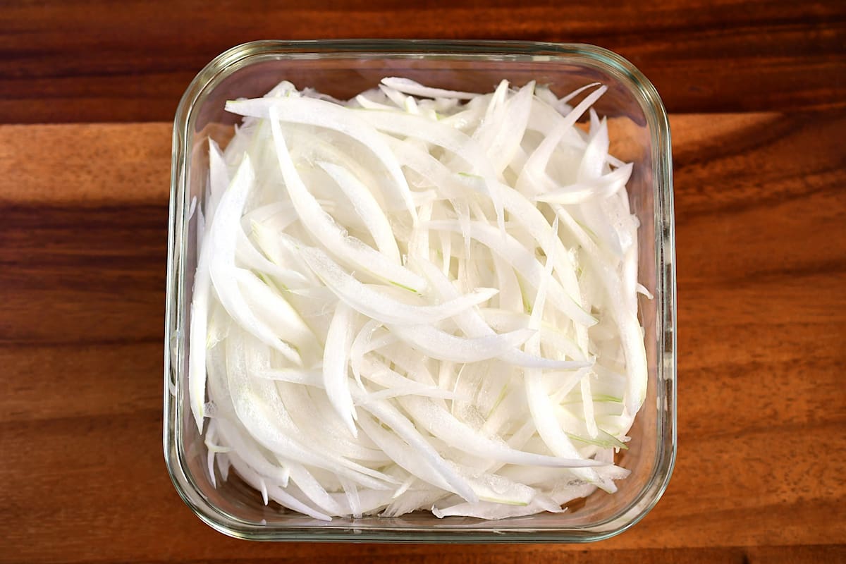 生のオニオンスライス
