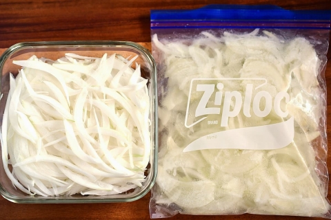 「玉ねぎ」は「スライス」して活用しよう！冷凍保存も可能で便利♪