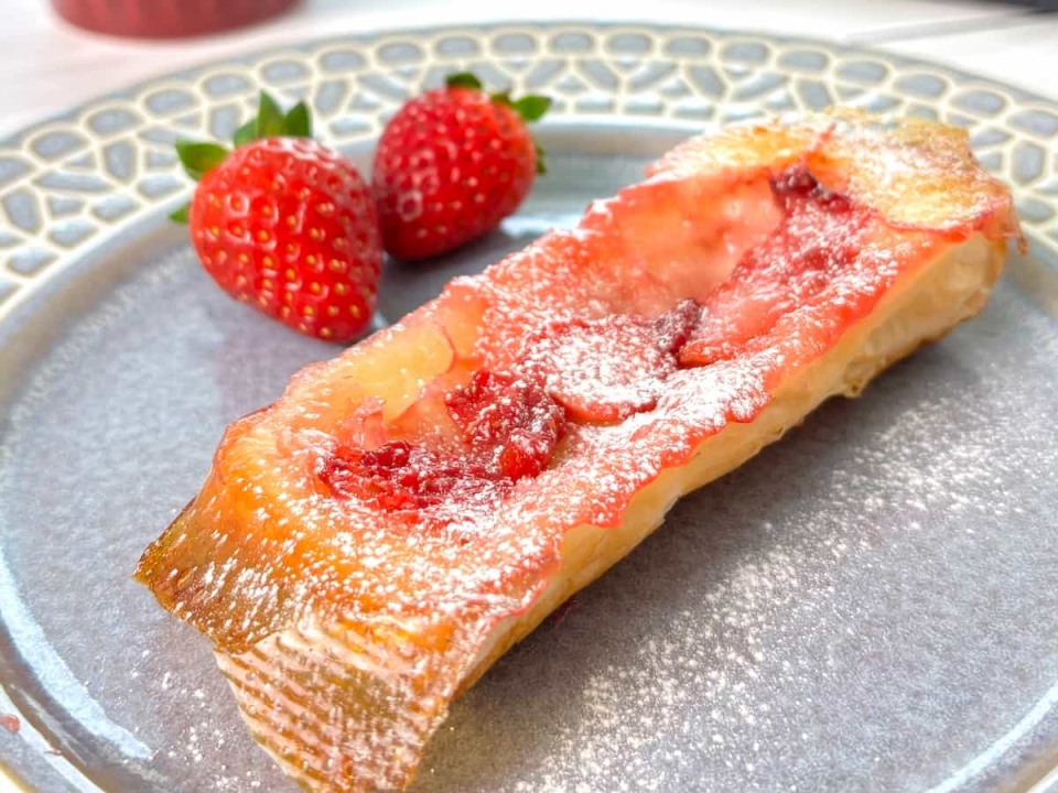 パリパリ食感がたまらない！簡単なのに映える「至福のいちごパイ」